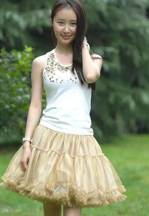 舒畅杨紫胡静三人的对比图,全女明星阵容杨紫舒畅