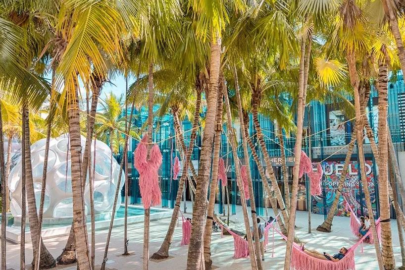 2017年迈阿密艺术博览会作品展示,2019年迈阿密魅力秀