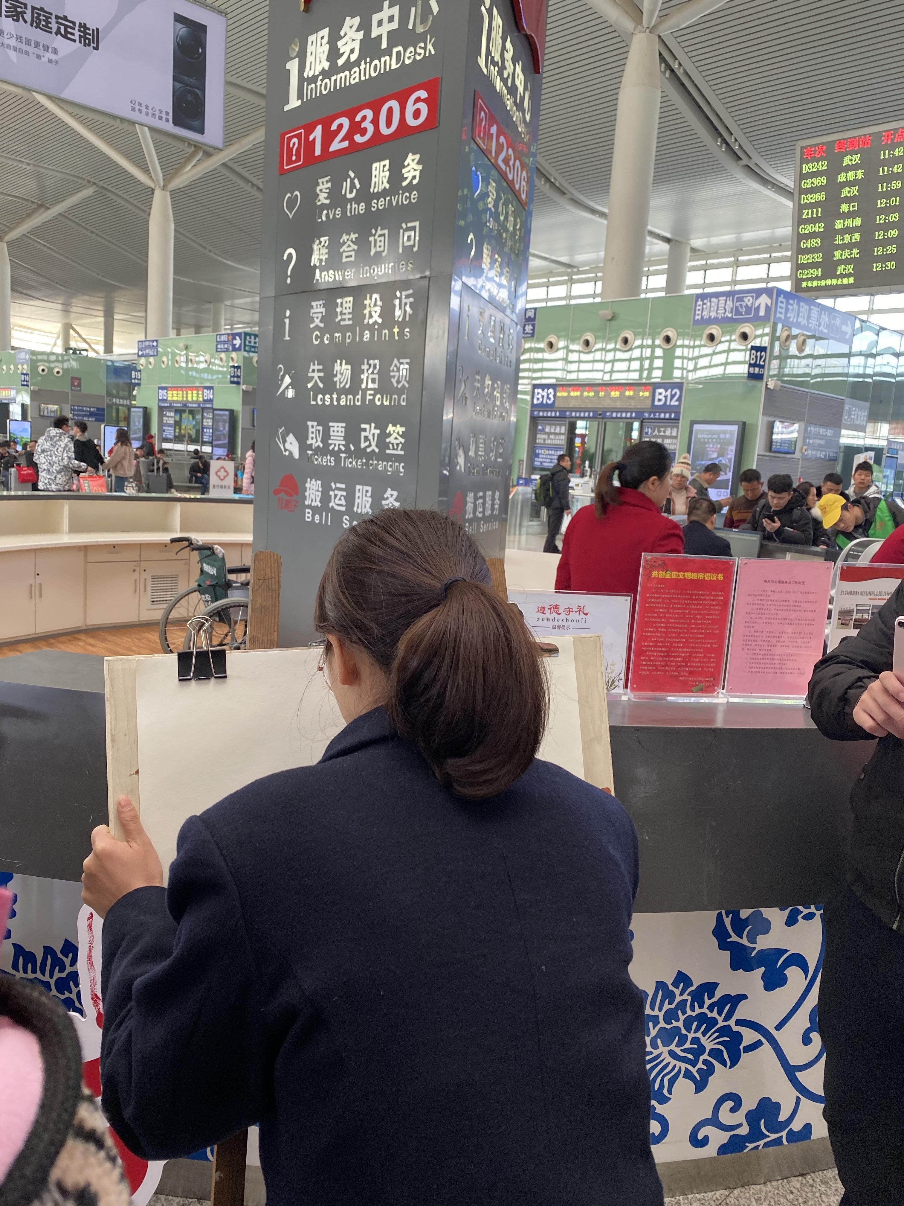 新春走基层，媒体齐聚打卡2020年南昌铁路春运现场