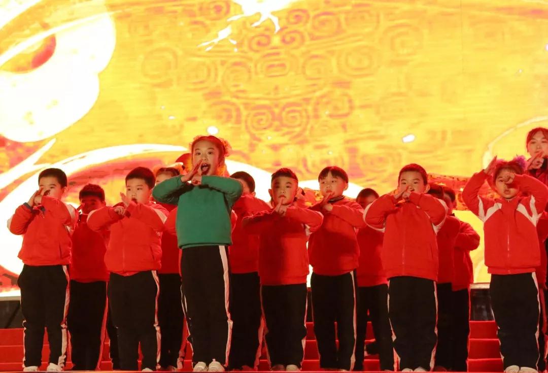 小学迎新晚会,小学生青春筑梦砥砺前行文艺汇演