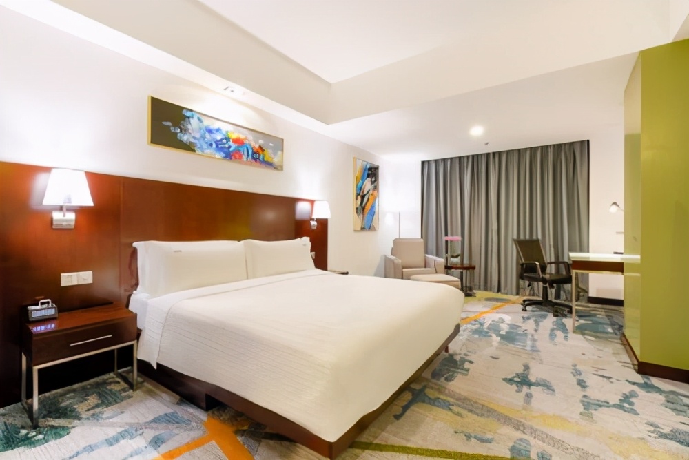 酒店会议场景策划,上海古井假日酒店怎么样