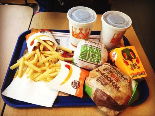 全球有几家肯德基麦当劳汉堡王,中国第一百家肯德基