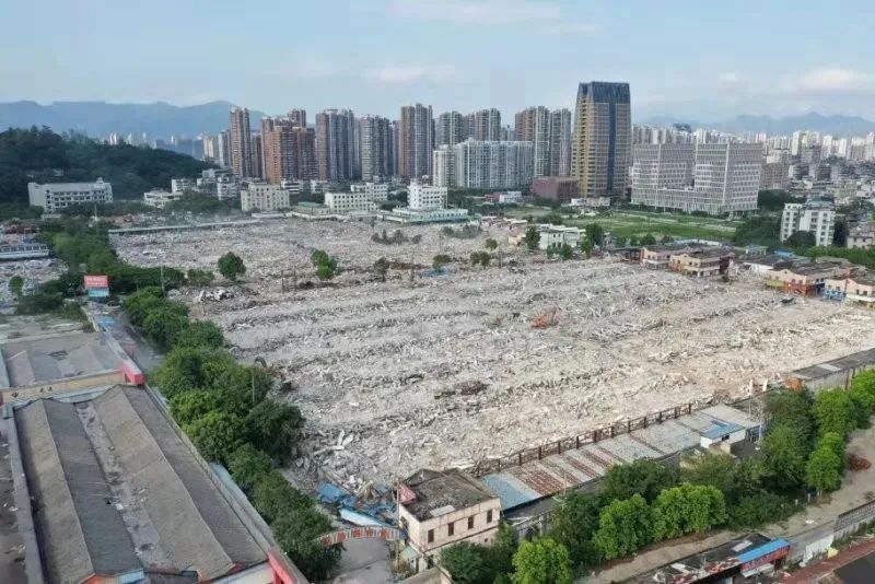 鏈潵绀惧尯榛勯緳娓╁窞,楣垮煄榛勯緳鏈潵绀惧尯