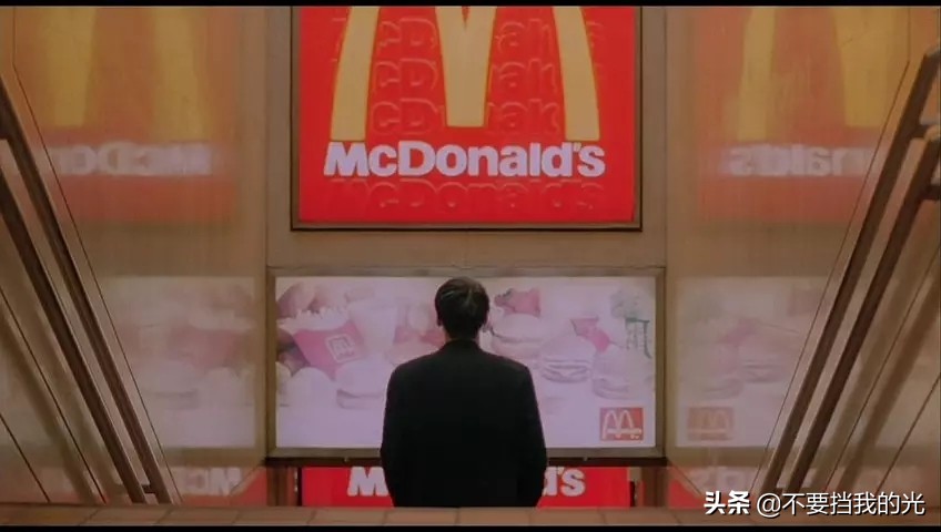 老片重温|《堕落天使》：因为人的感情是很难控制的。