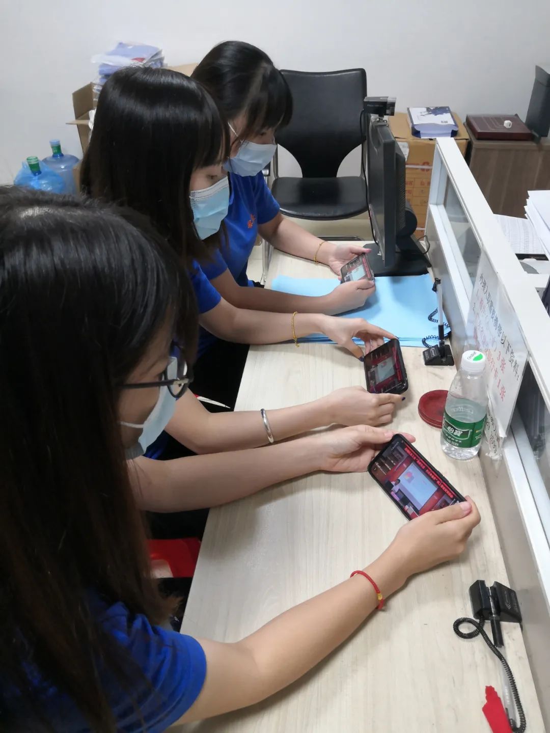 基层普法助力法治建设,基层普法与依法治理