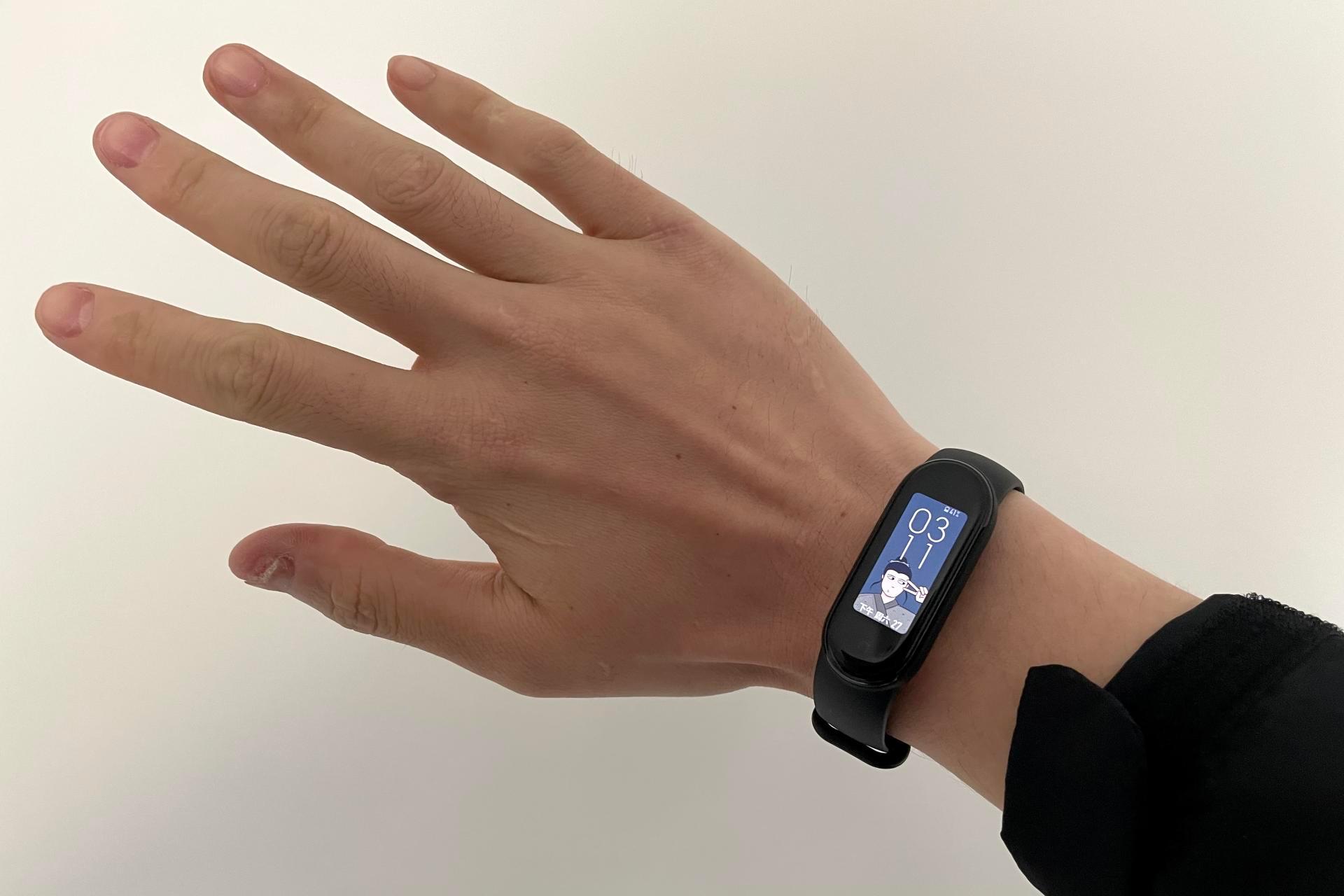 小米手环6测评有什么功能,redmiwatch2和小米手环6选哪个