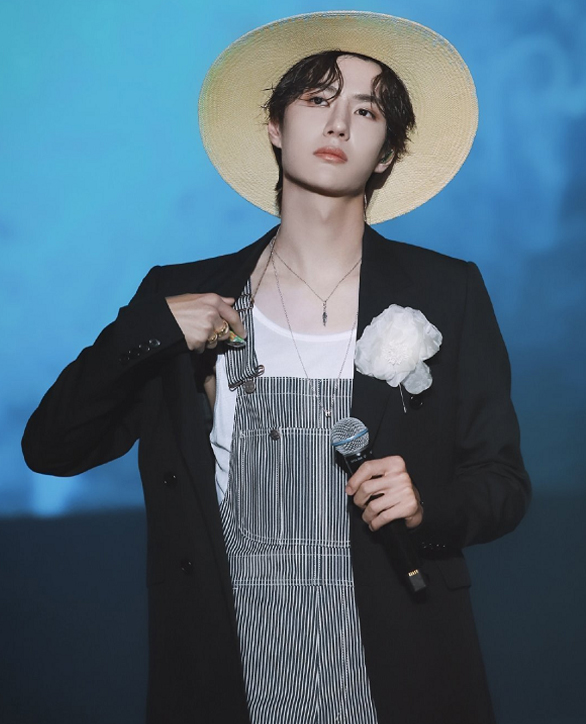 王一博穿vlone的原因,王一博真的是钢铁直男吗