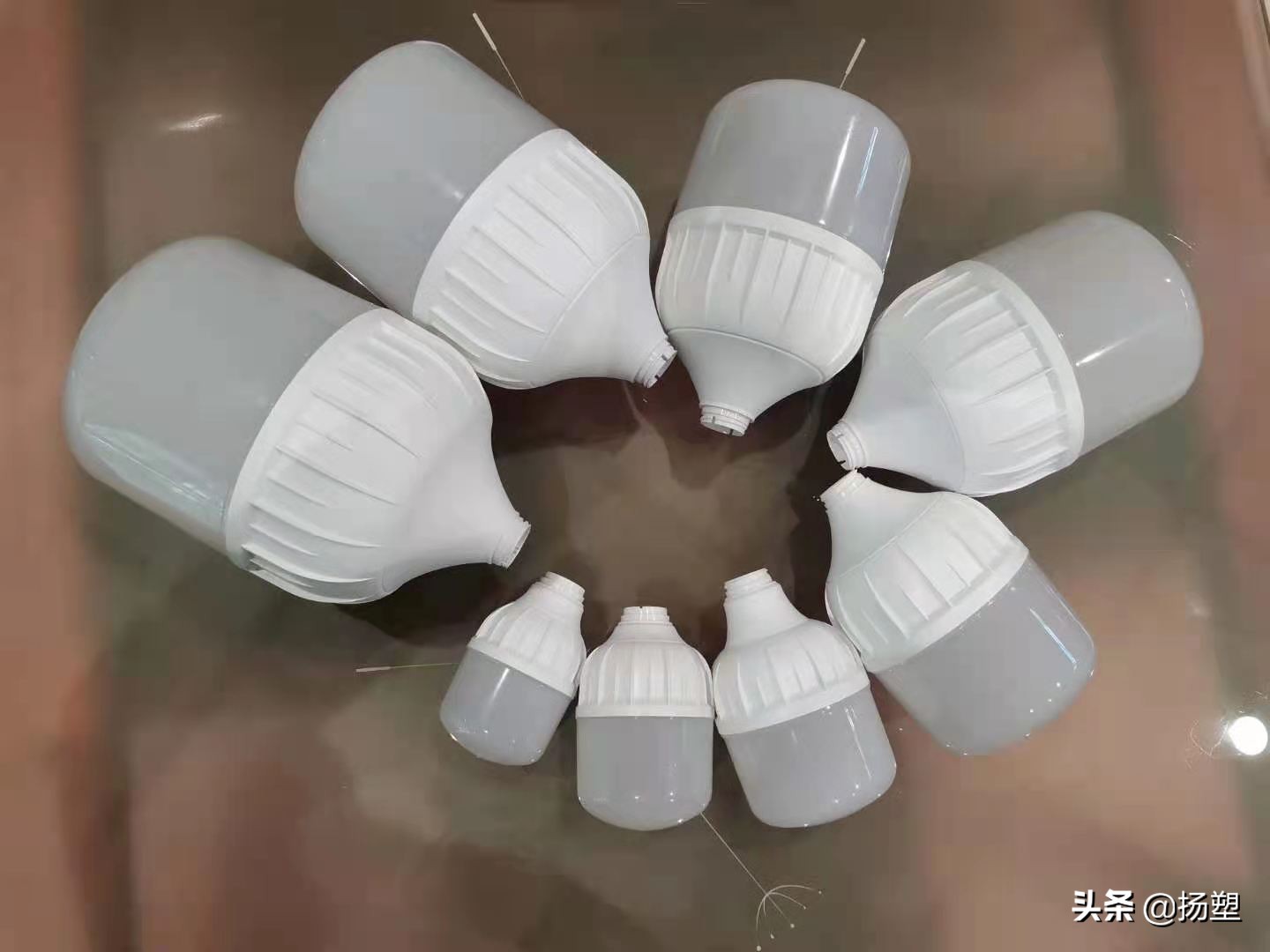 注塑机模具拉不开怎么调,注塑机电磁阀灯亮拉不开模具