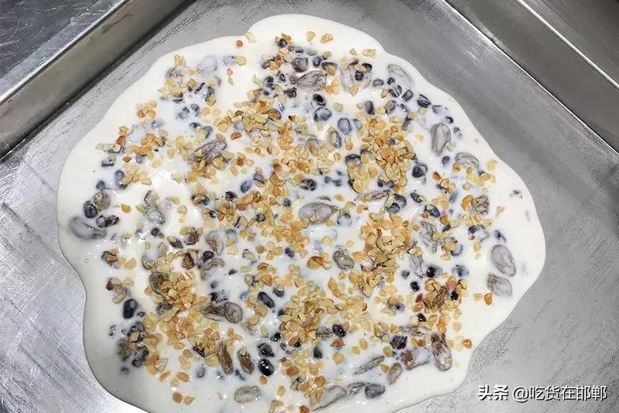 萌牛炒酸奶夏季解暑必备,夏日清爽的炒酸奶后期做法