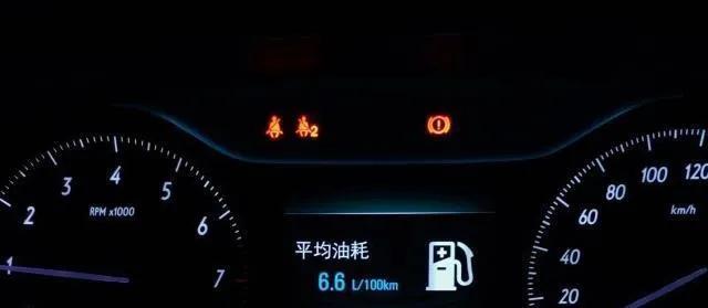 四缸英朗和轻混哪个好,英朗三缸和四缸哪个省油