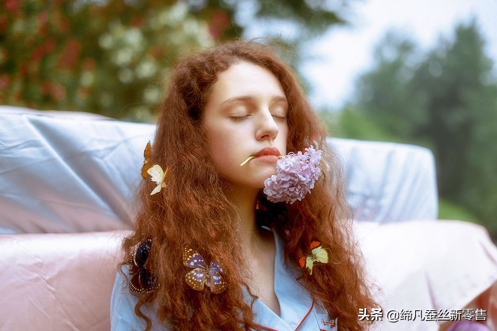 在真丝上睡觉的人，才最懂得享受生活