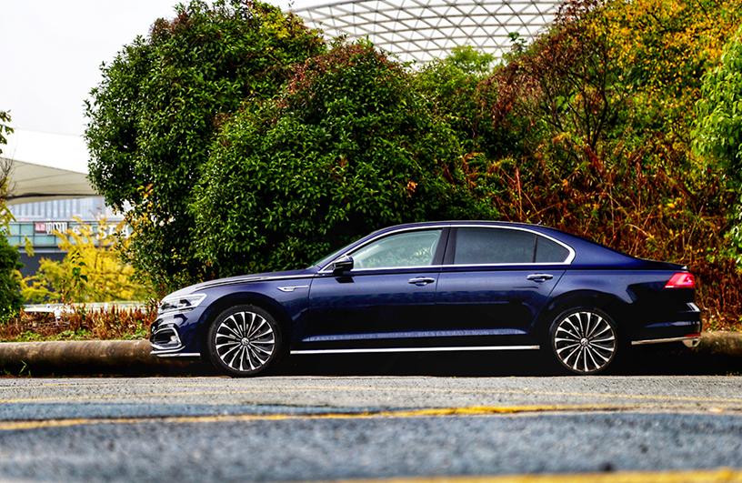 深度试驾大众新辉昂，内饰风格务实，乘坐空间和舒适性怎么样？