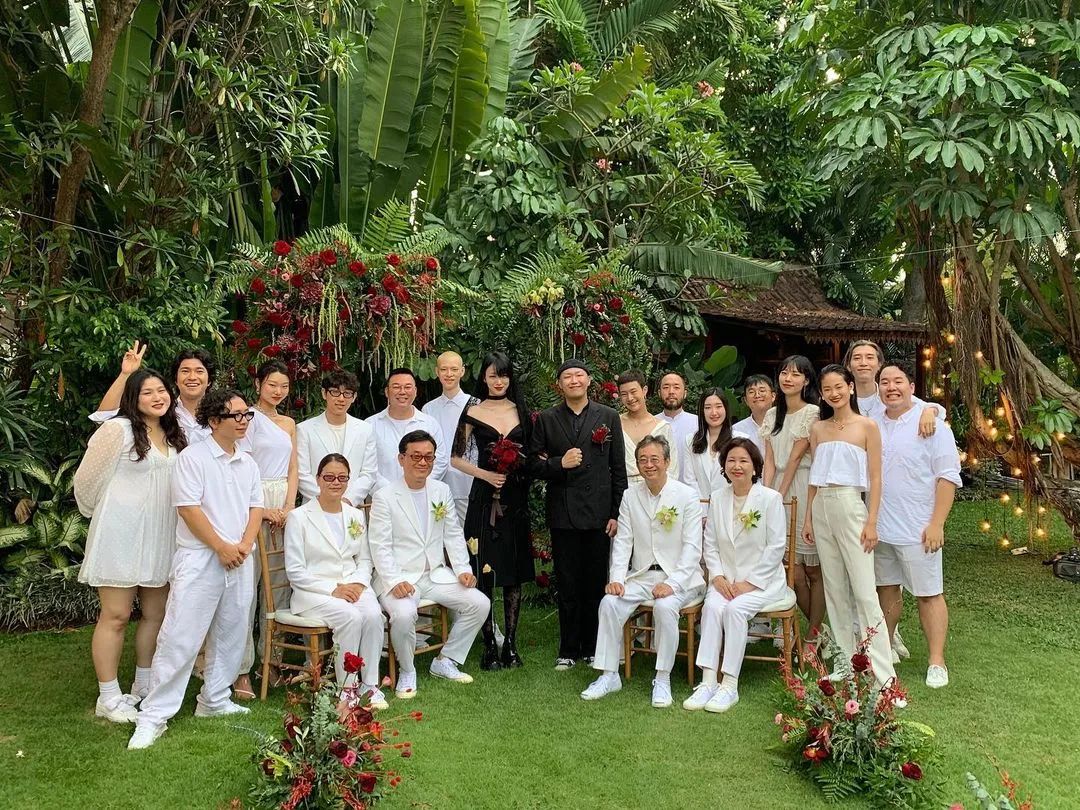 从希尔顿大小姐到舒淇，最美的婚纱从不只有一种模样