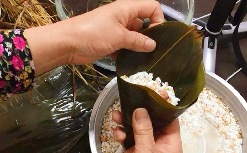 粽子最简单的教程完整版,粽子最简单包法紧实不散不漏米
