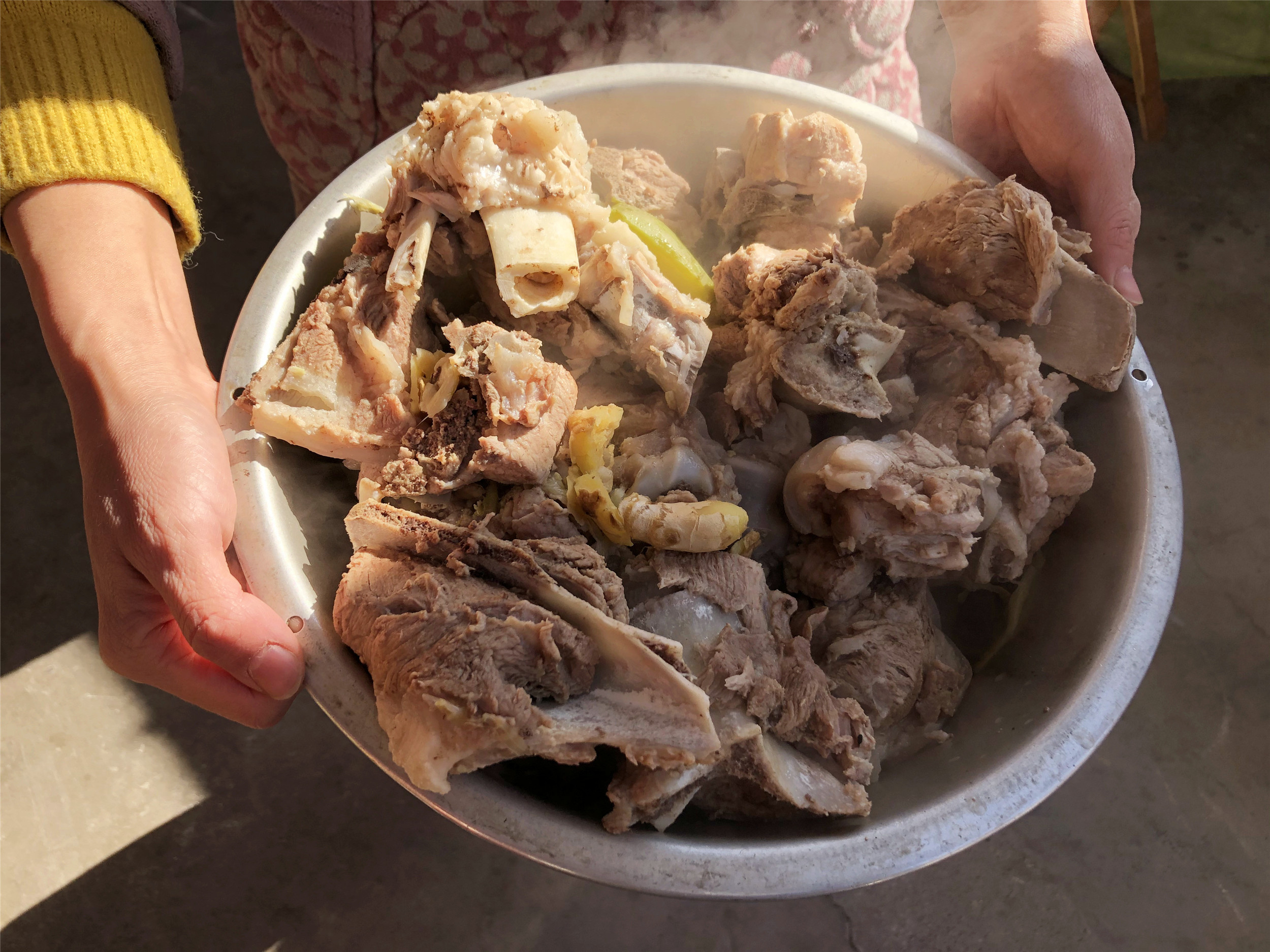 煮猪排骨的正确方法,大骨头清炖排骨的正确方法