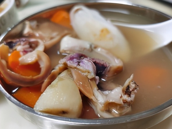 最简单的墨鱼猪骨汤,怎样做墨鱼汤好吃又简单又好喝