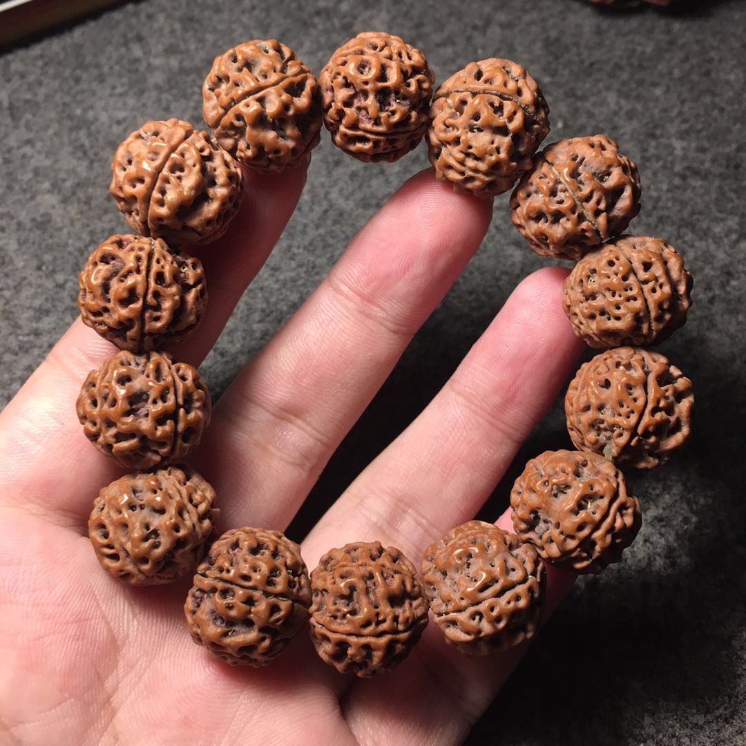 金刚菩提为什么没有盘玩的痕迹,金刚菩提为啥放一段时间反碱