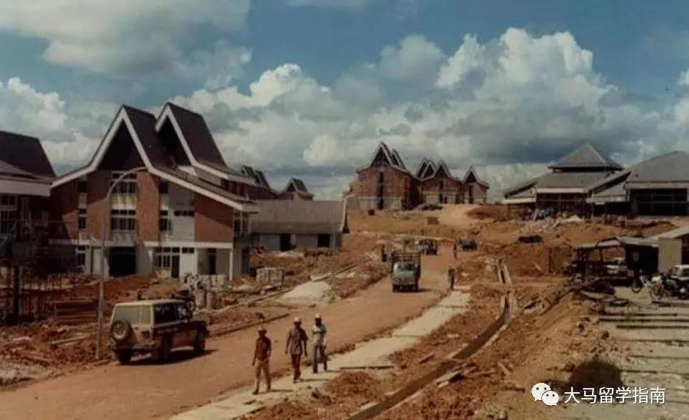 大马公立名校系列！在森林城市旁的高等学府，购物潜水超方便