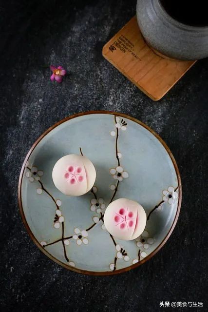 这道日式小甜点是穿越千年贵族的甜品，配方做法这就分享给你