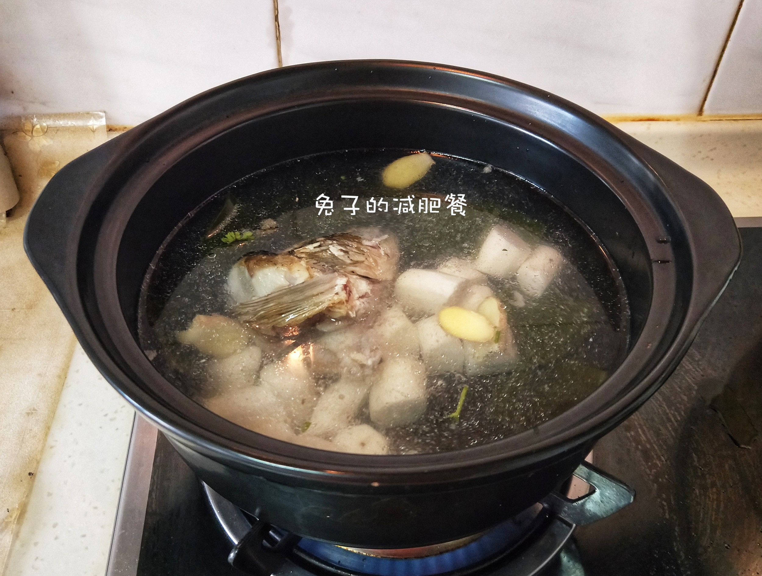 什么鱼炖着做鱼汤好吃刺少,这才是鱼汤最营养的做法