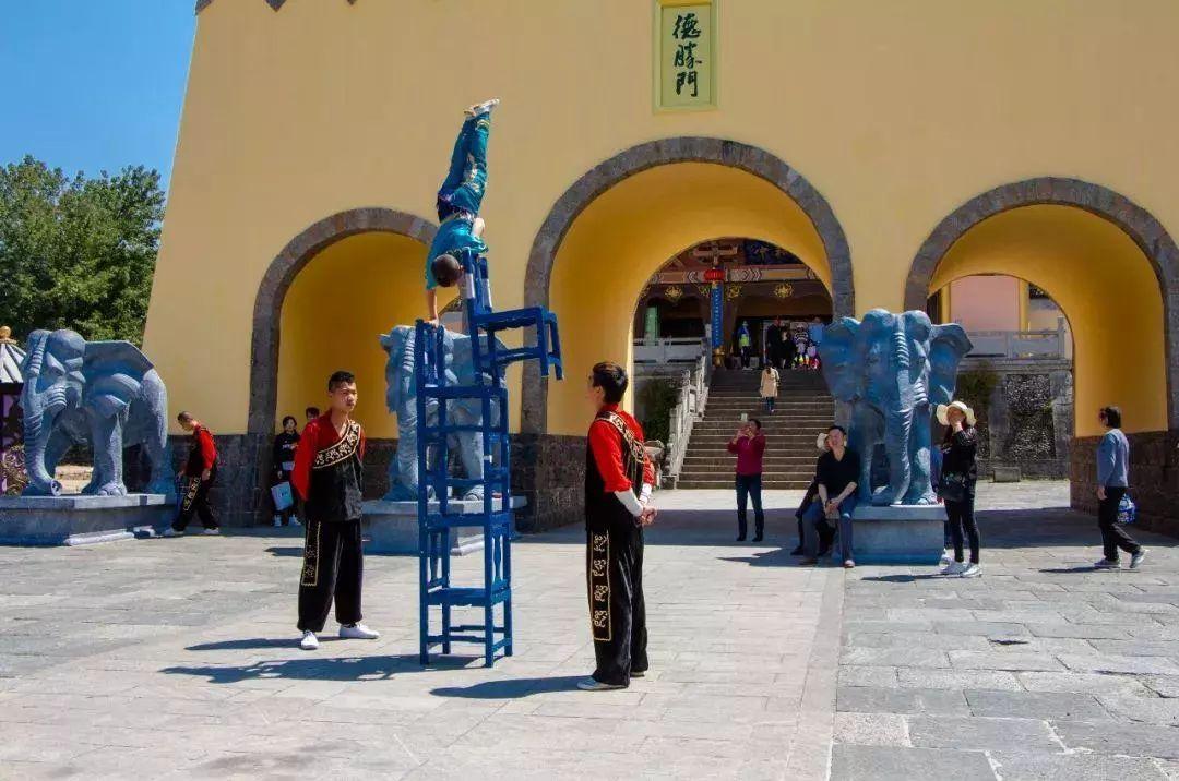 苍山徒步最全攻略｜夏末秋初去大理，苍山碧*欲色**流，洱海烟波浩渺