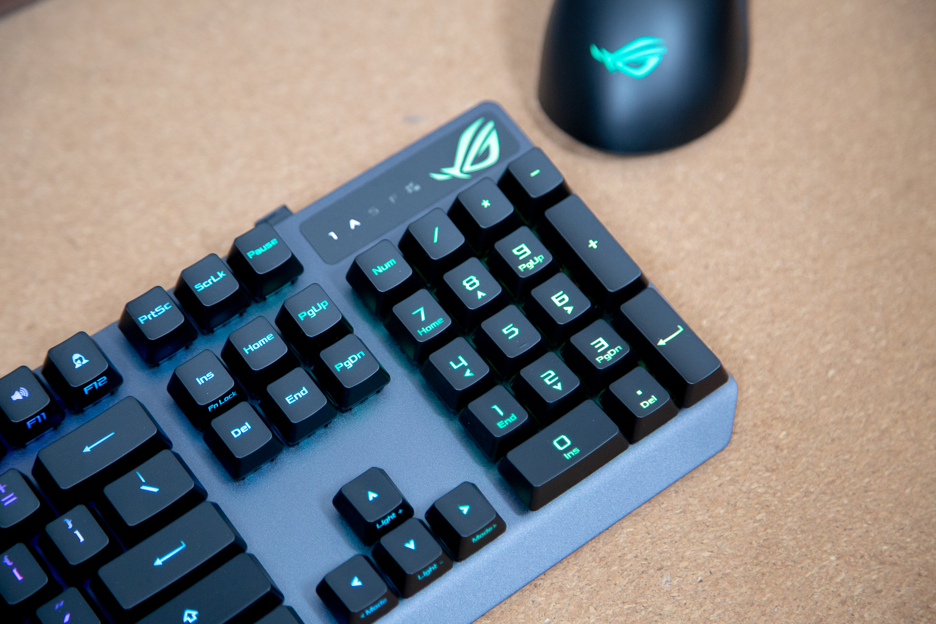 rog信仰败家之眼机箱,败家之眼rog8pro