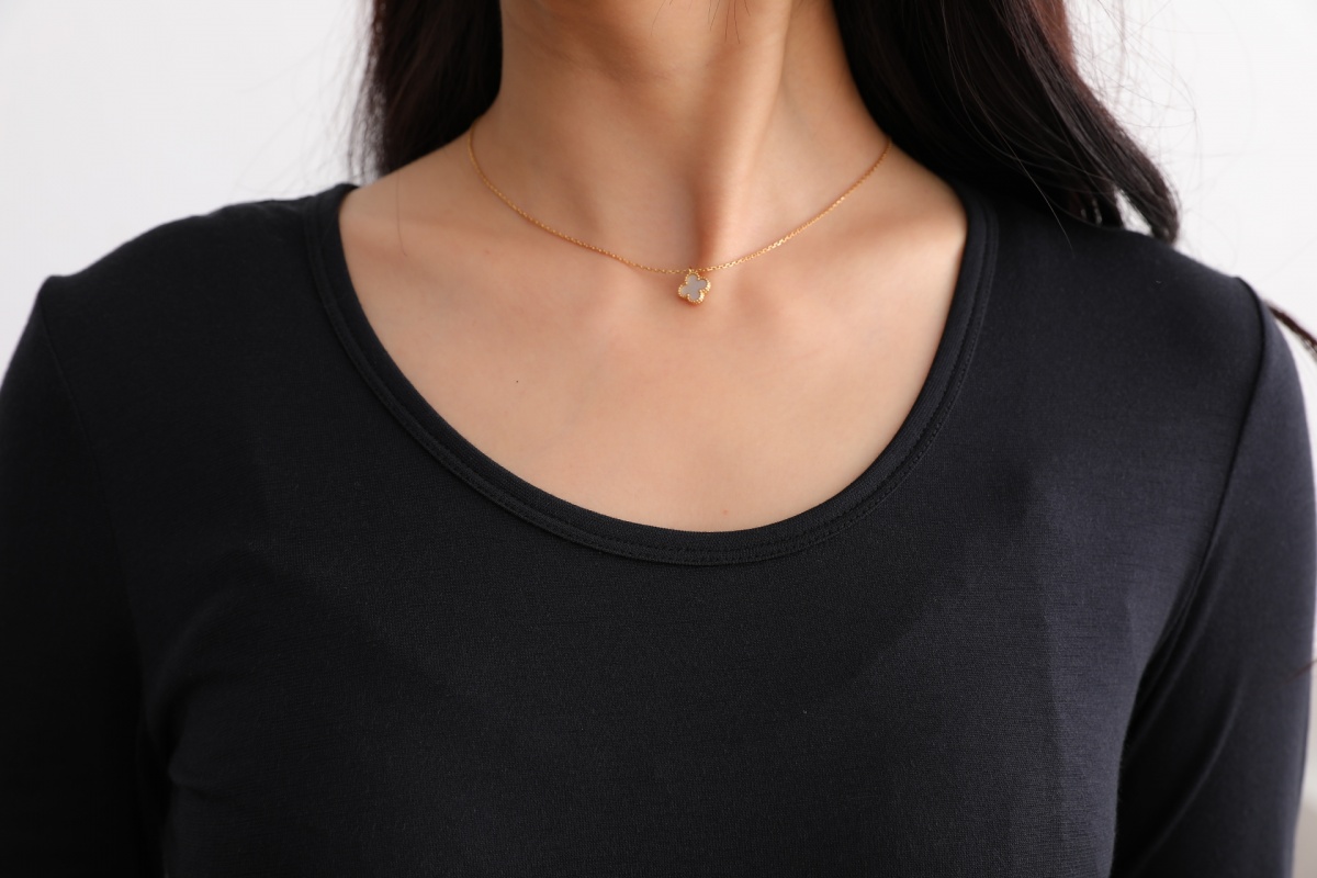 Costoc超市疯抢的国民保暖内衣,美国人不抢茅台?抢它