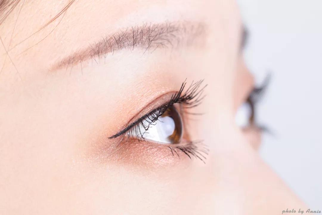 用到铁皮都不舍得丢的粉饼,好用便宜的粉饼和睫毛打底