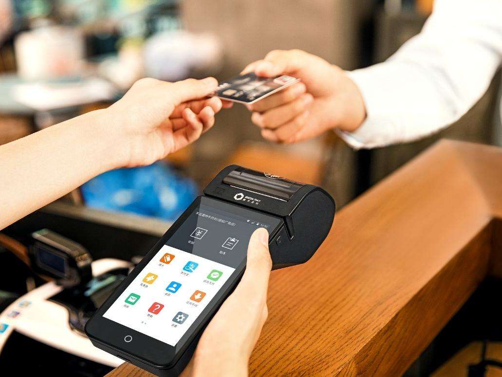 信用卡TX！多家银行降额50%？智能匹配POS机排名，推荐大家喜爱的