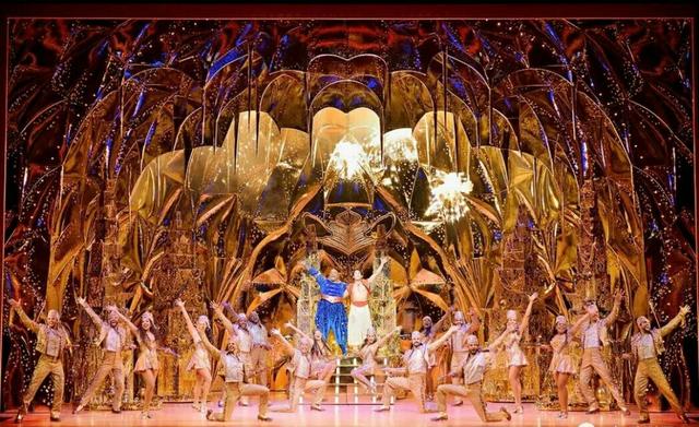 1000万人观看5项托尼奖提名｜忆人生第1次看音乐剧《阿拉丁》