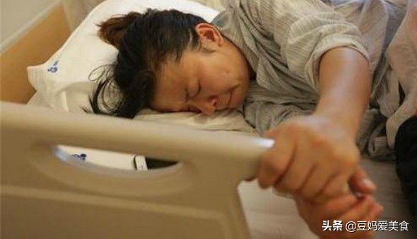 胎儿脱离胎盘会怎么样,胎儿在母体不舒服的表现