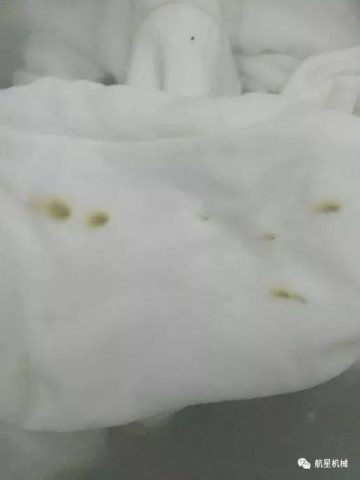 布草黄色污渍怎么去除,布草顽固污渍清洗