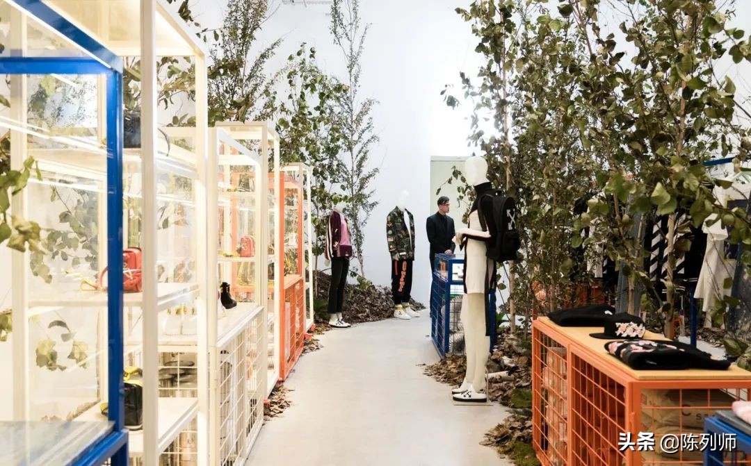 offwhite风格,白色品牌陈列搭配