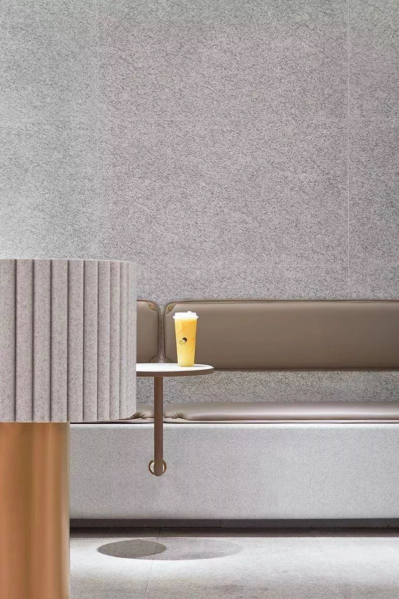 服装人要哭了！年利润4亿、估值90亿的喜茶竟然跨界服装行业？