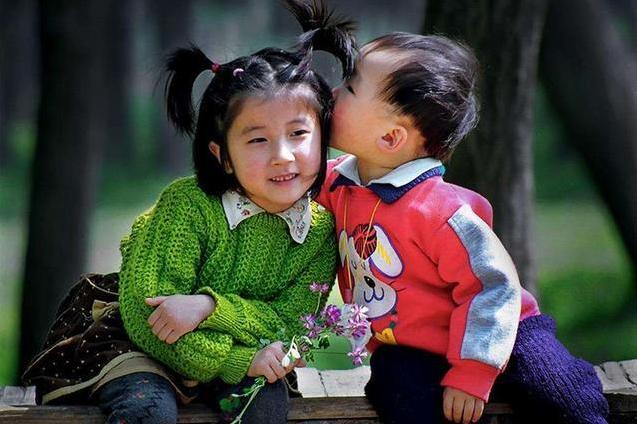 宝宝到了语言期怎么教育,婴儿语言敏感期怎么教宝宝