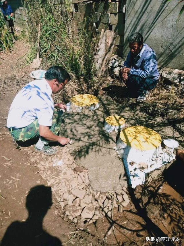 家中的黑脸父亲，村里的笑脸杨哥，这个迷彩大哥原来还会“变脸”