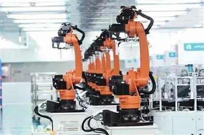 走进天津中环半导体股份有限公司，记者直击单晶切片全过程——一枚“晶片”的智能制造之路