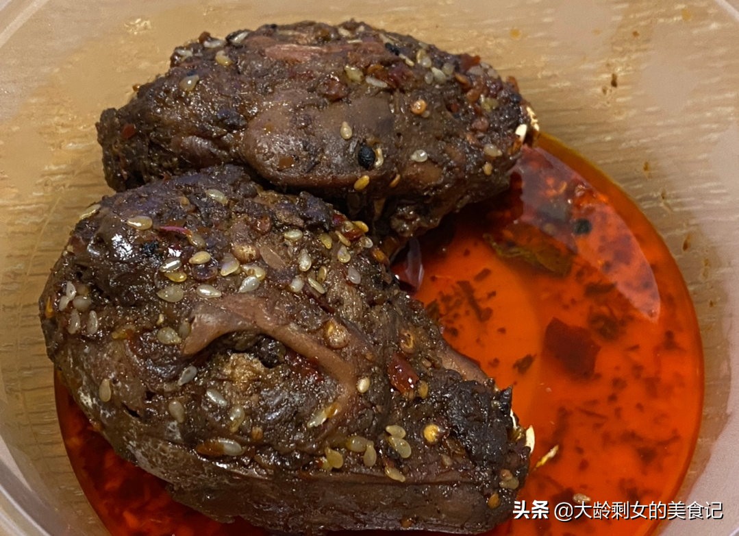 品尝成都美食必吃的十大名小吃,成都美食小吃视频