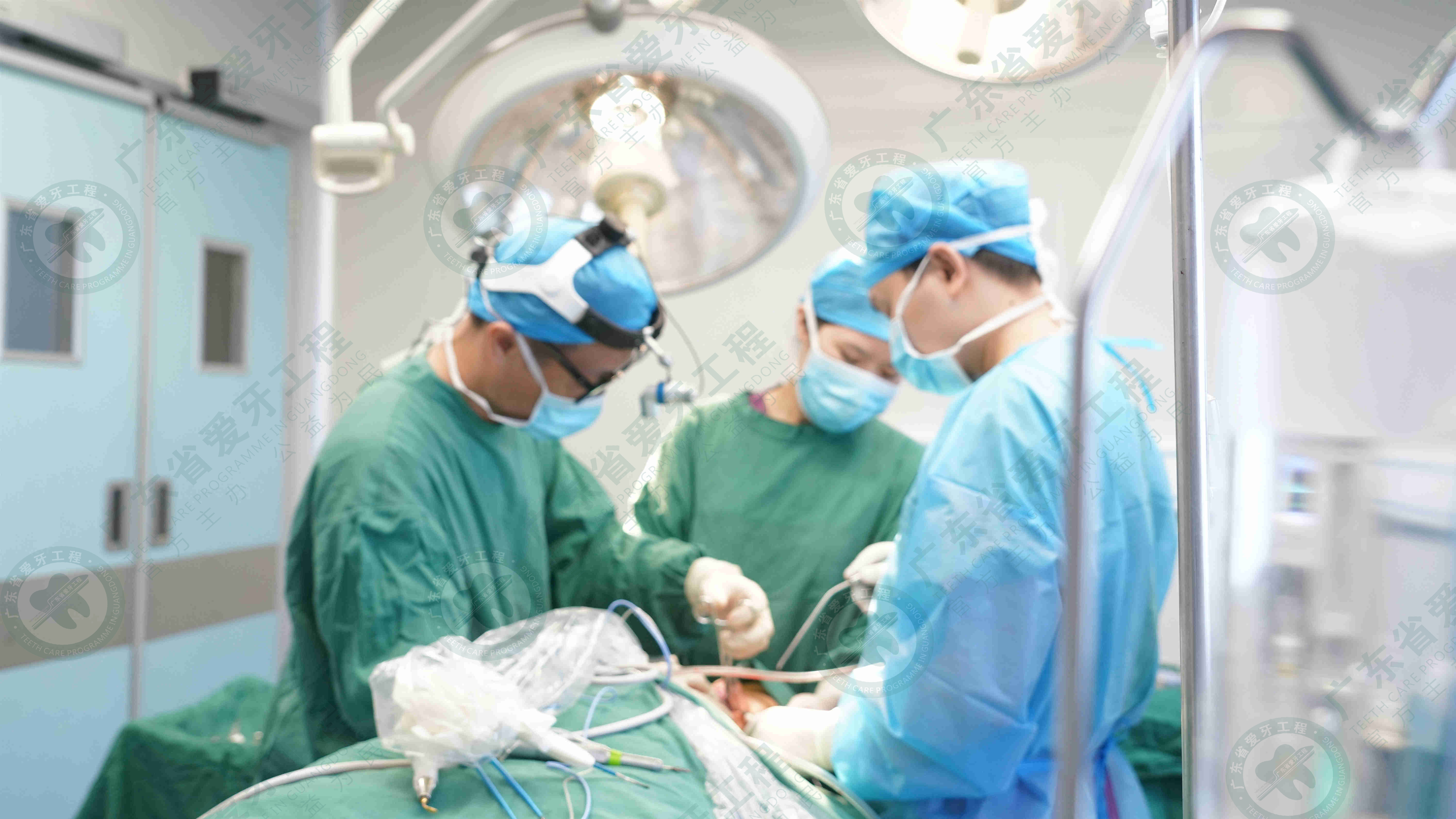 骨性龅牙凸嘴正颌手术全过程,29岁女生稍微骨性龅牙怎么矫正