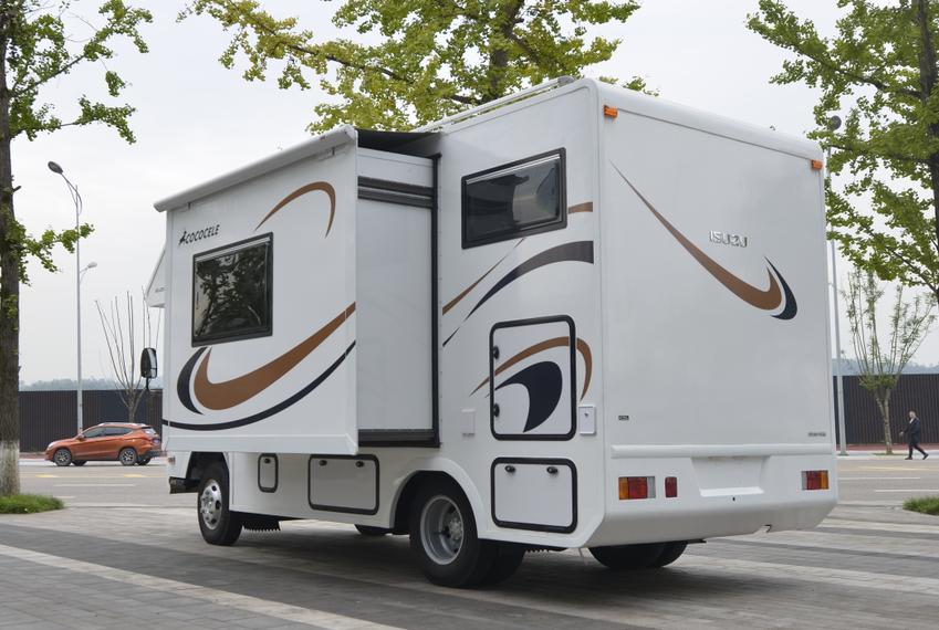 五十铃轻卡房车体验,五十铃轻卡四驱越野房车测评