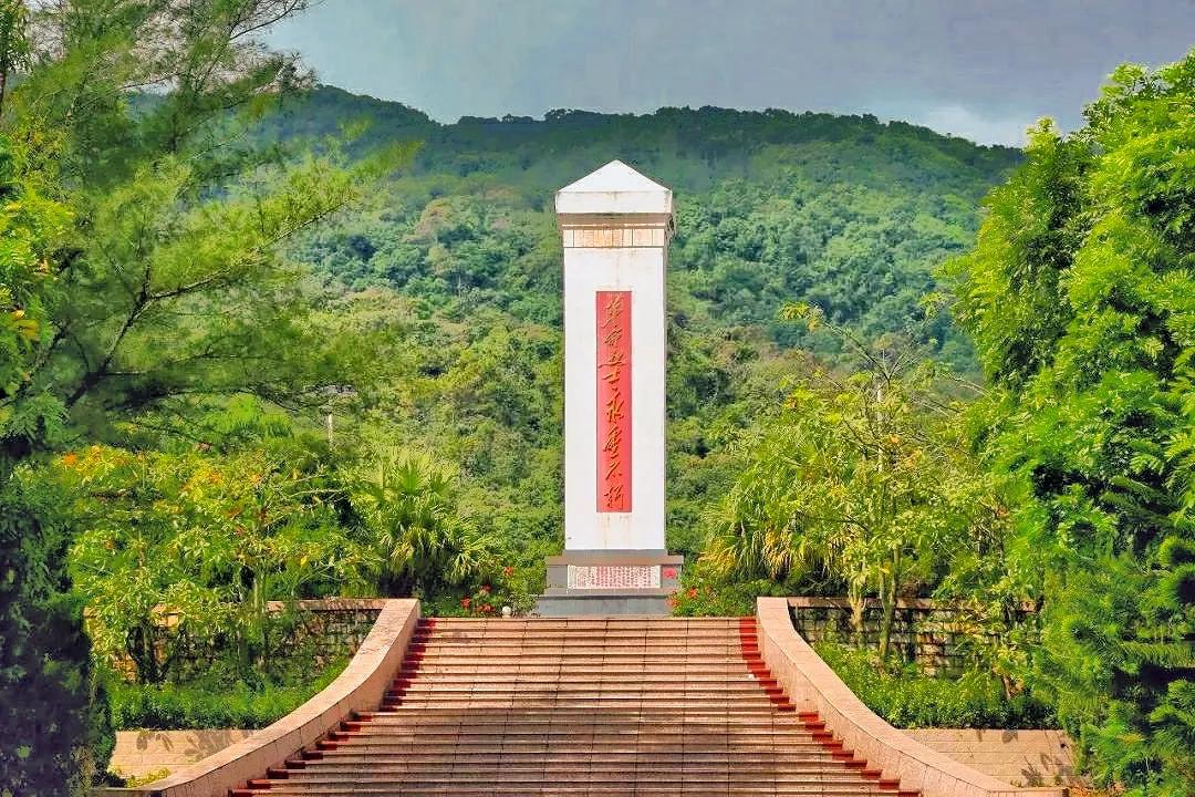海南前十名的山岭,海南岛哪个市县风景最好