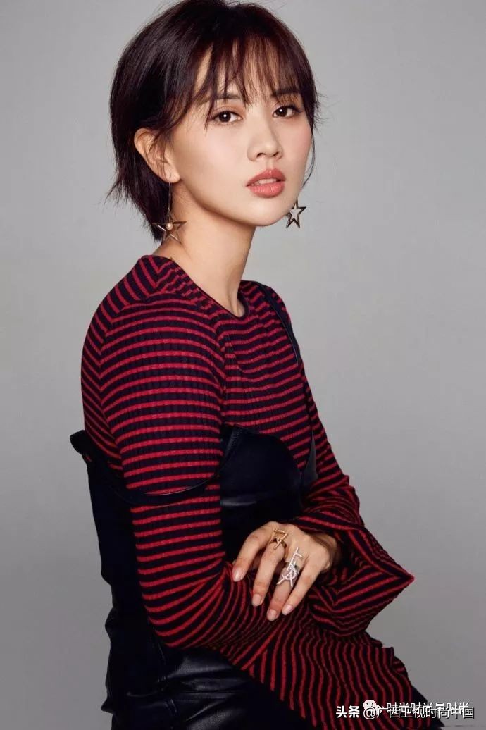 短发女生的穿搭秋冬酷版,独特穿搭风格适合短发