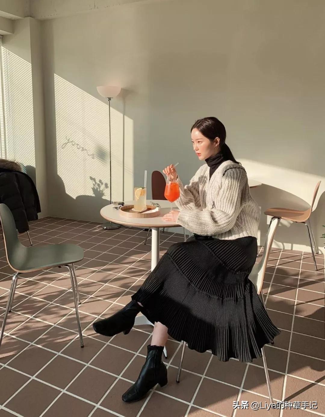 半裙+外套,连衣裙+外套=今春王炸组合