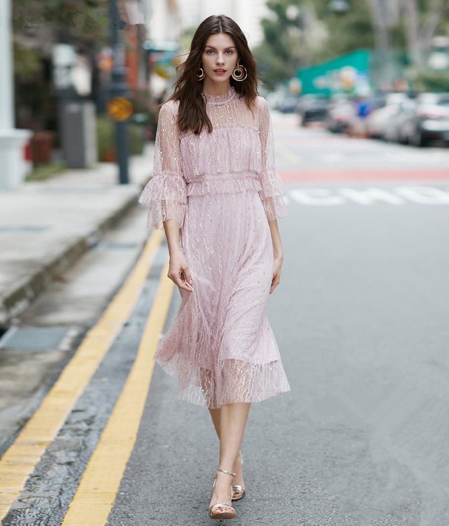 蕾丝的衣服不能随便穿,明明很贵却穿出廉价,周涛都被“坑”了