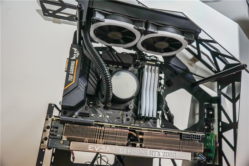 科技以灯为本,3600X+B450+BMR-24水冷+大水牛铁血战士机箱装机秀