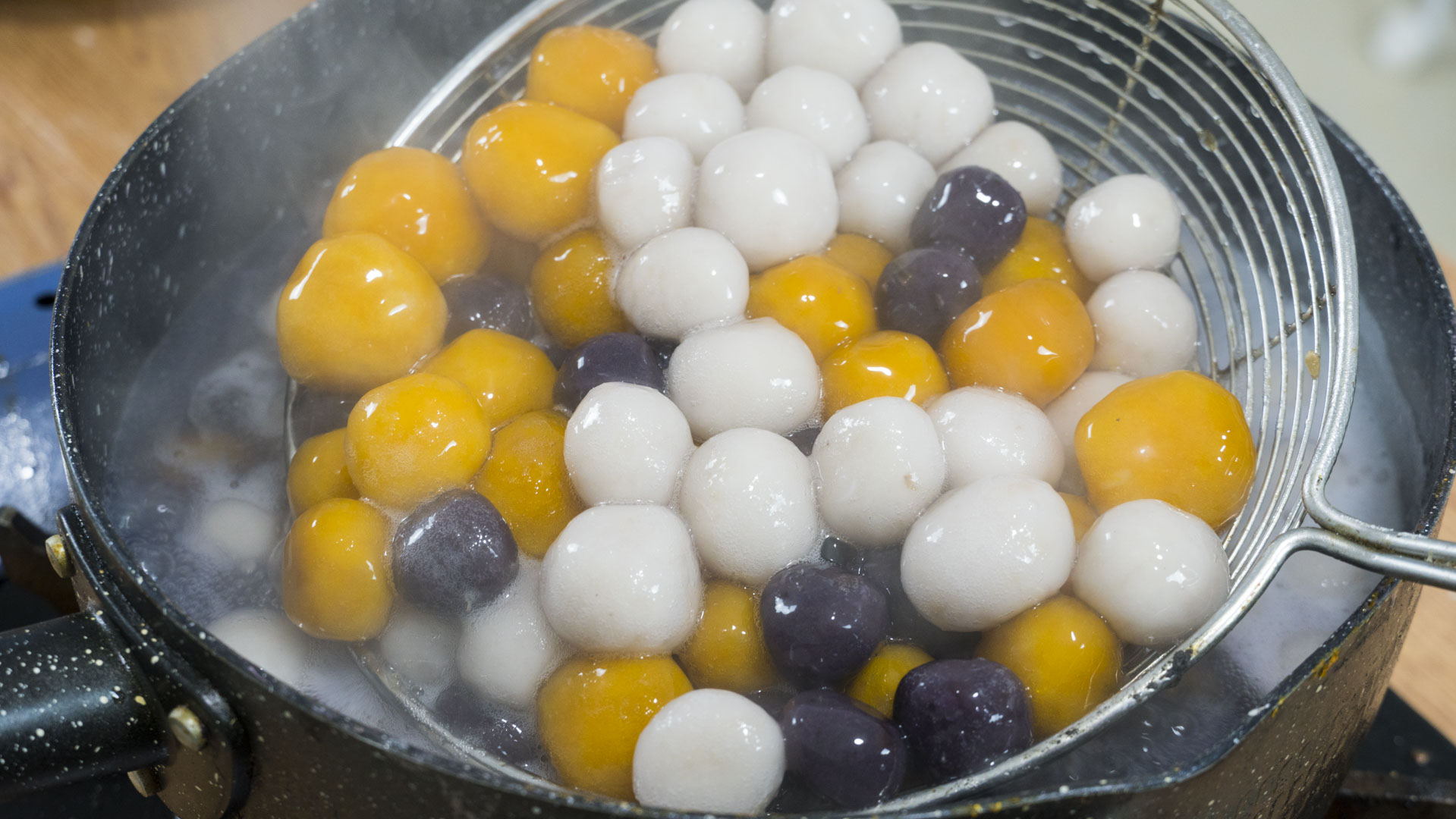 在家制作芋圆简单又好吃,手搓芋圆的制作方法全过程