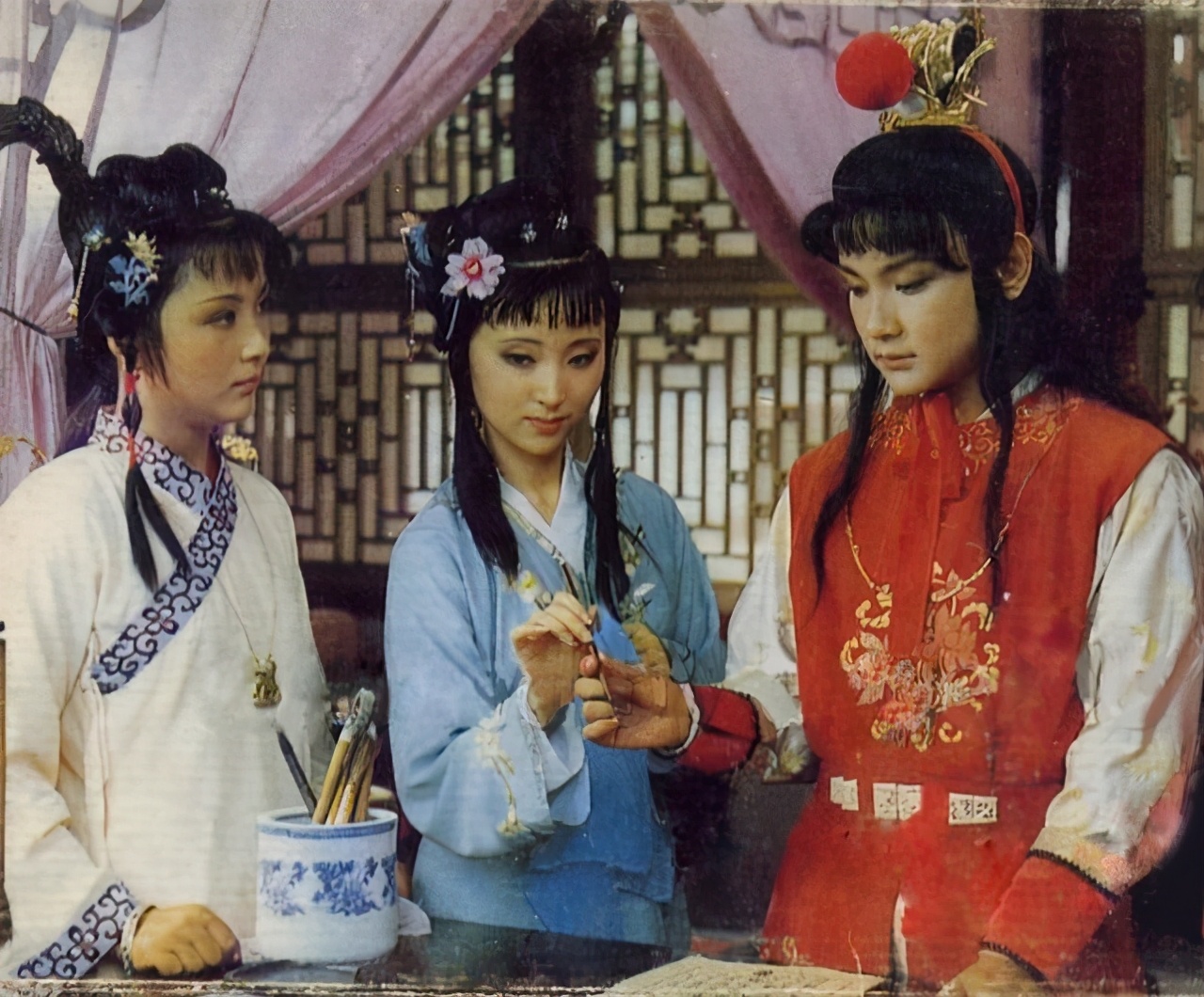 湘云说什么被宝玉说为混账话,湘云与宝玉见面