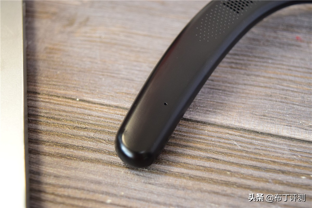 便携式蓝牙音箱带话筒,便携环绕音箱