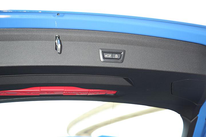 这驾感，依旧又浓又辣，试驾全新一代宝马M135ixDrive