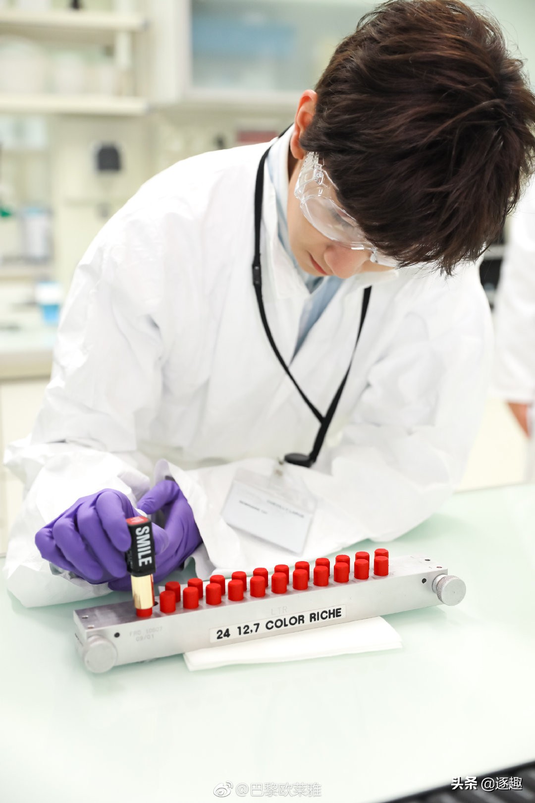 男明星代言美妆产品即兴评述,男星代言美妆品